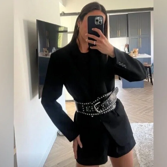 ✨SALE✨ ZARA DISTRESSED EFFECT STUDDED SASH BELT
✨SALE✨ Zara + Studded Leather Sash Belt main image 2